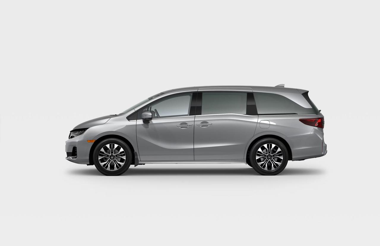 2026 Honda Odyssey Touring Photo1