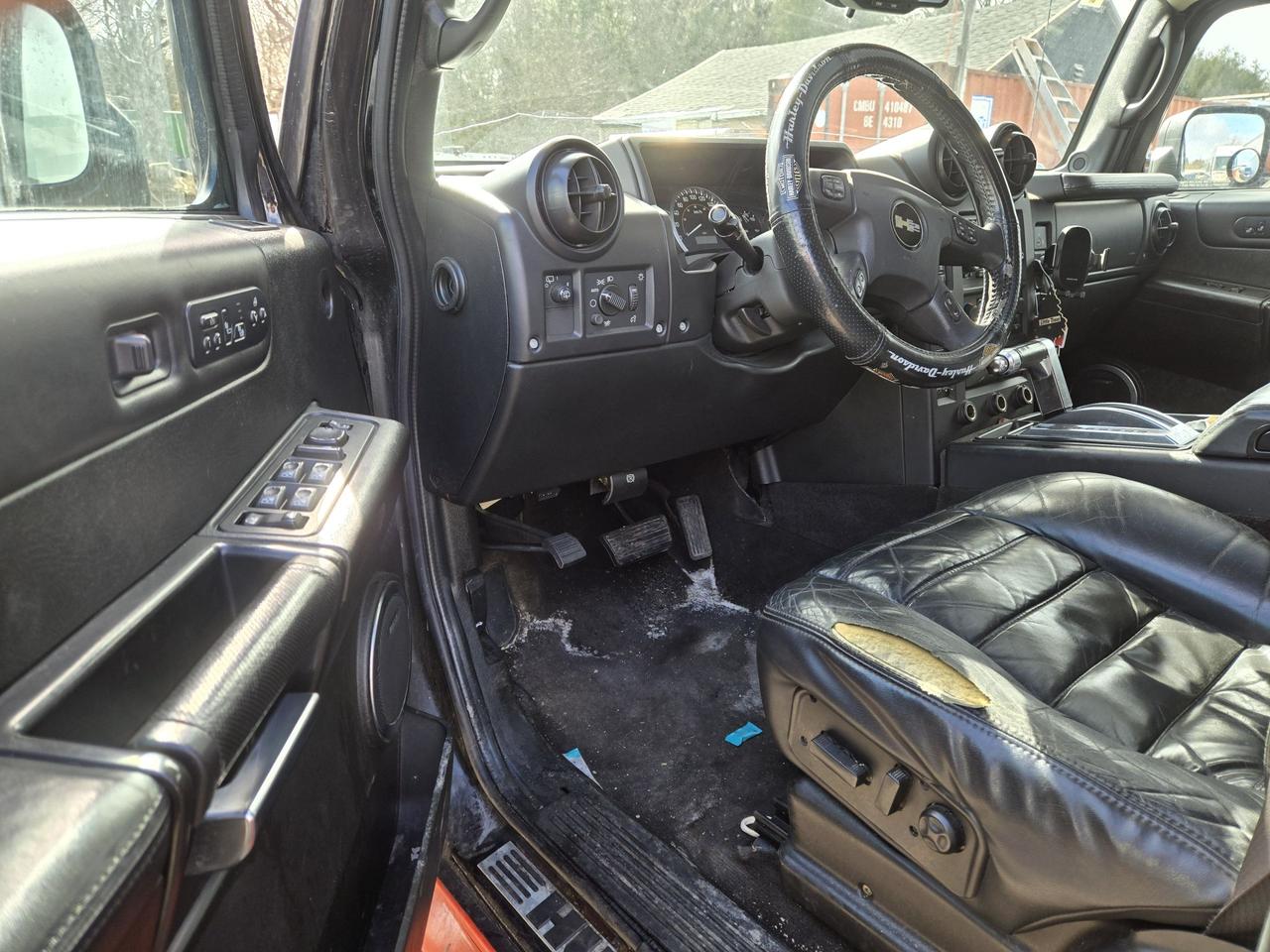 2005 Hummer H2  Photo