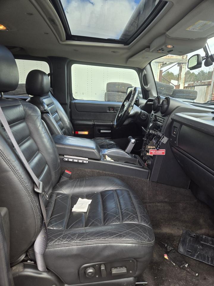 2005 Hummer H2  Photo