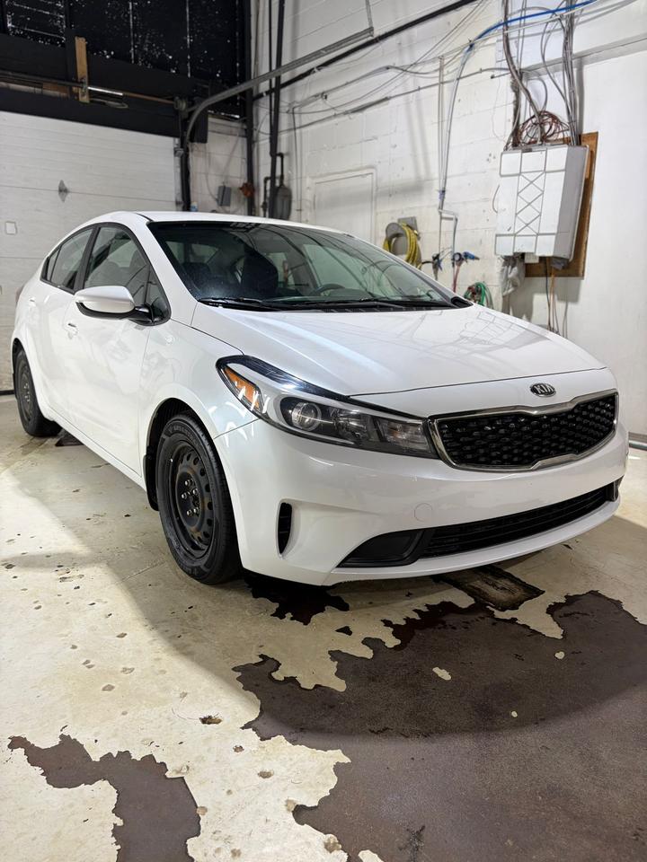 2017 Kia Forte LX Photo