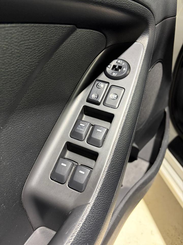 2017 Kia Forte LX Photo