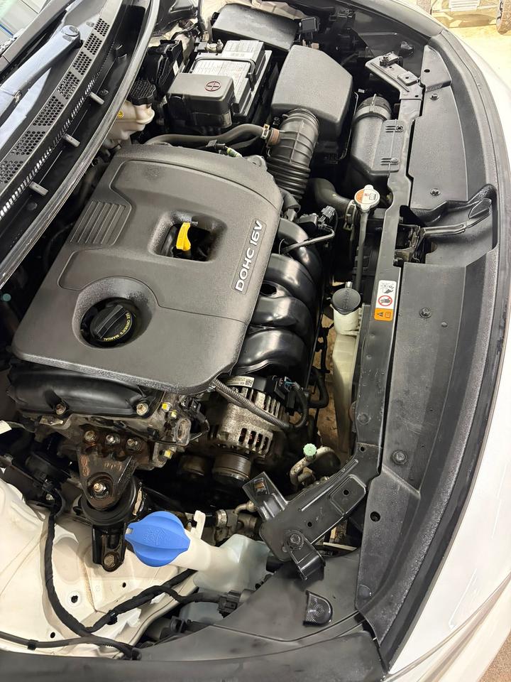 2017 Kia Forte LX Photo