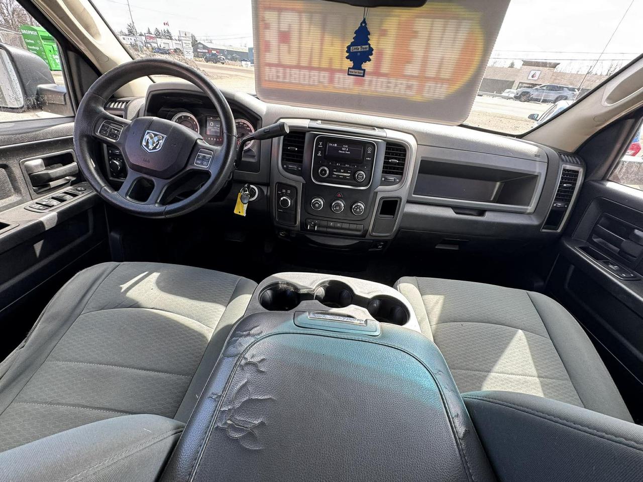 2013 RAM 1500 4WD QUAD CAB 140.5" ST - Photo #15