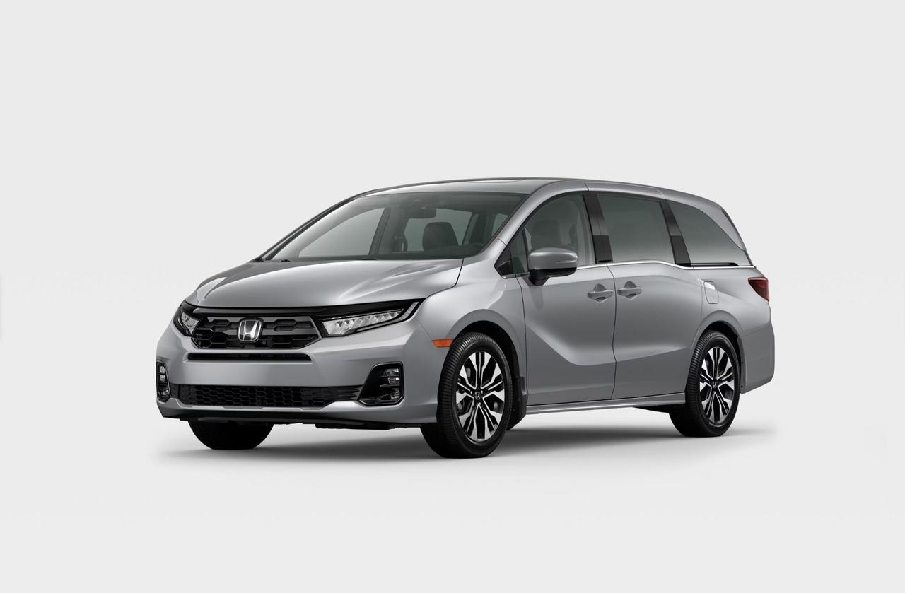 2026 Honda Odyssey Touring Photo0