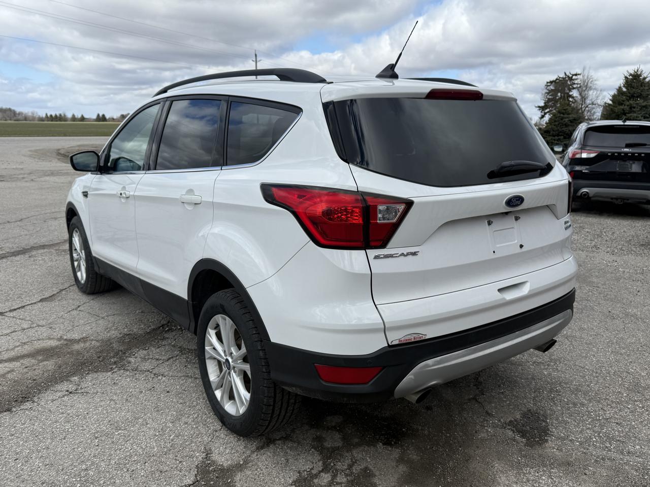 2019 Ford Escape SEL | Backup Camera | Heated Seats | Leather Photo2