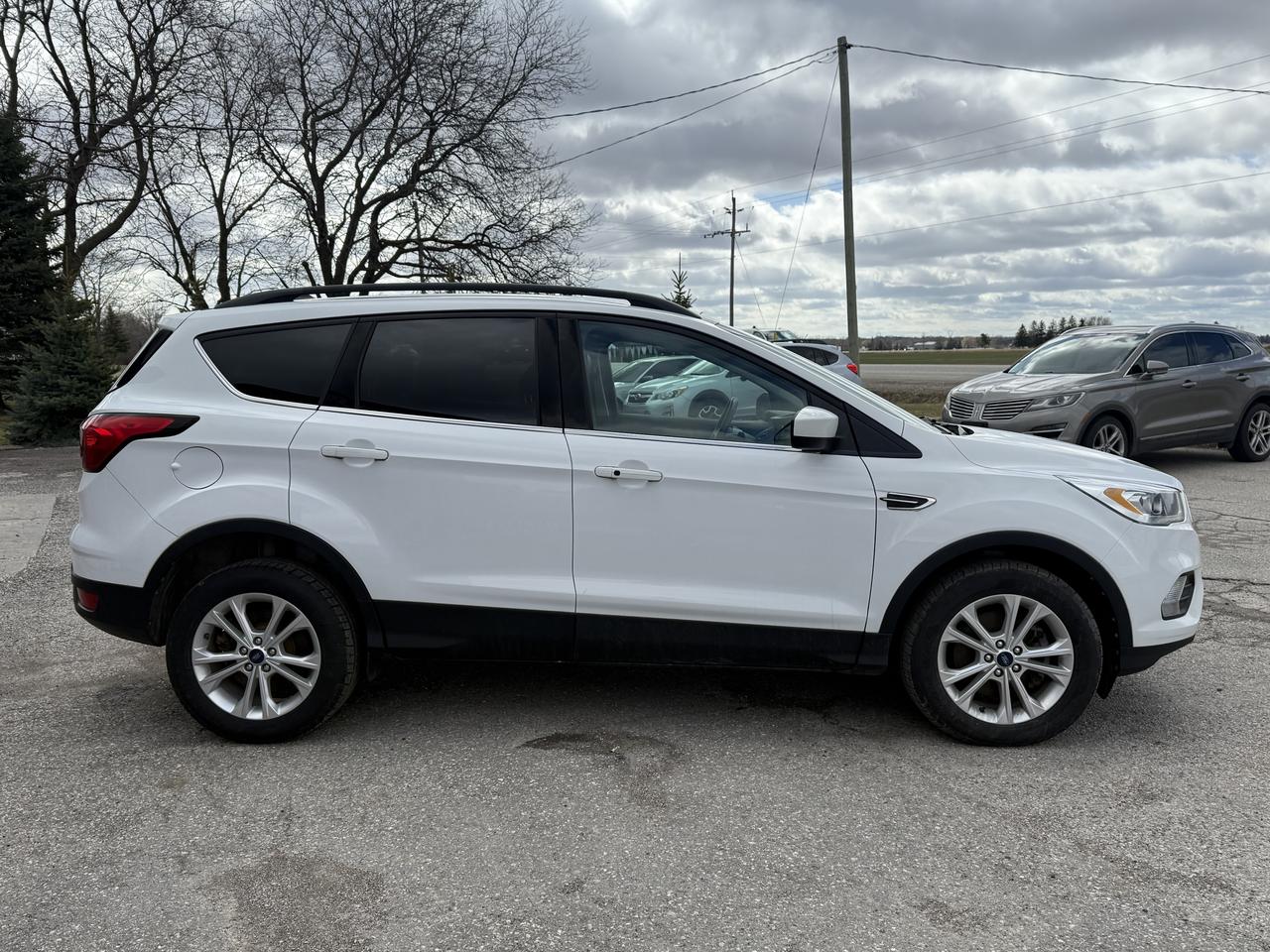 2019 Ford Escape SEL | Backup Camera | Heated Seats | Leather Photo