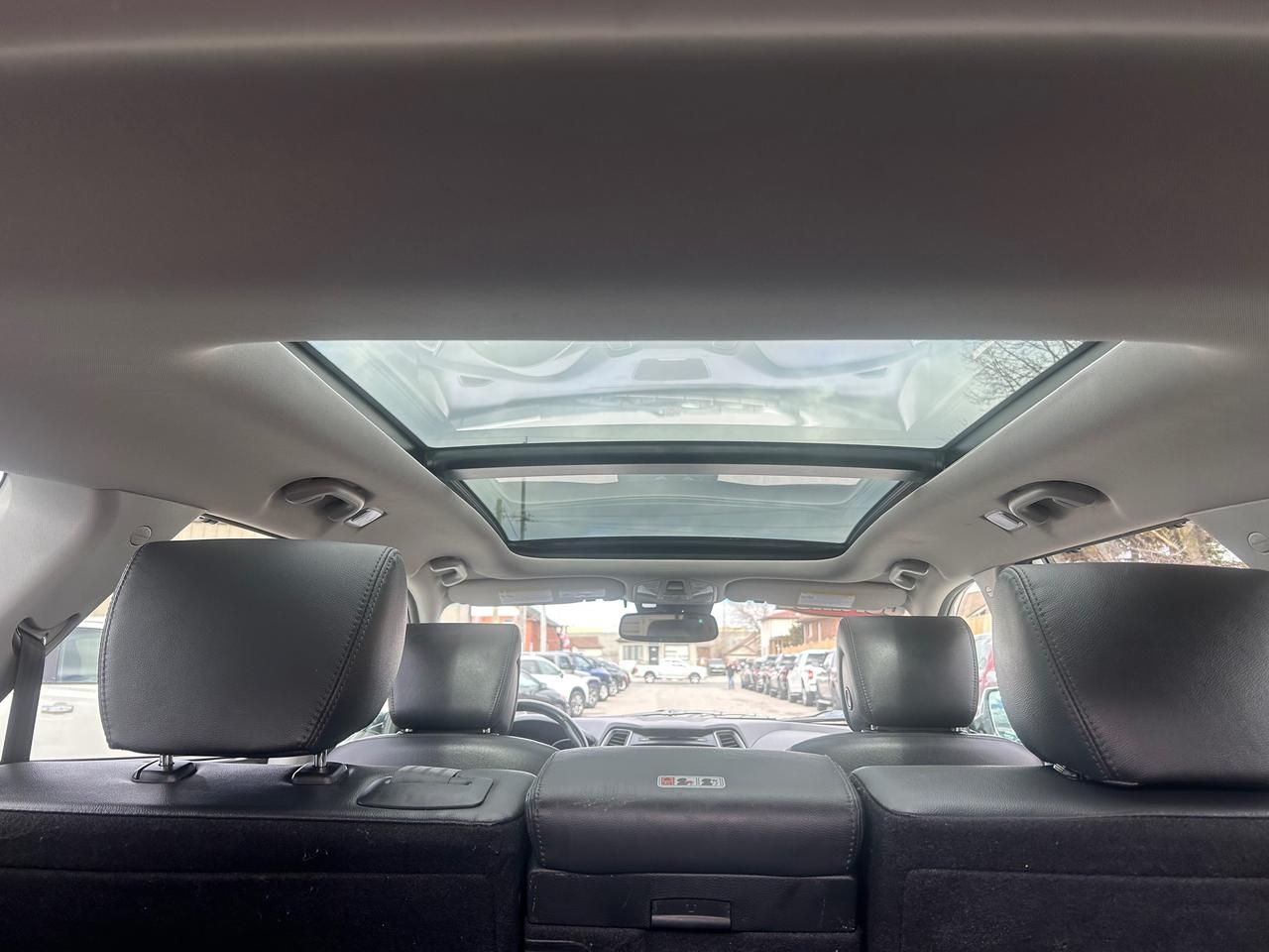 2018 Hyundai Santa Fe XL AWD LUXURY Photo