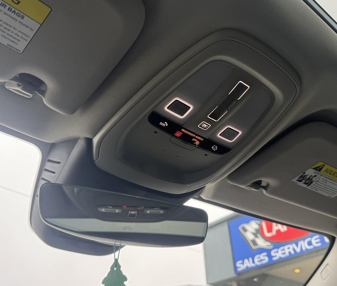 2024 Volvo S60 B5 AWD Core Dark Theme Photo