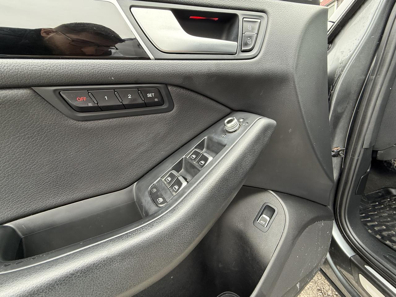 2017 Audi Q5 2.0T Technik Photo