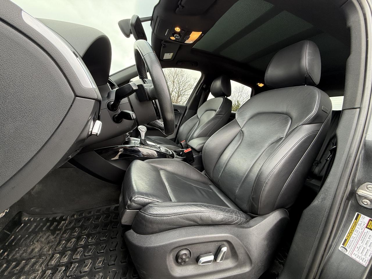 2017 Audi Q5 2.0T Technik Photo