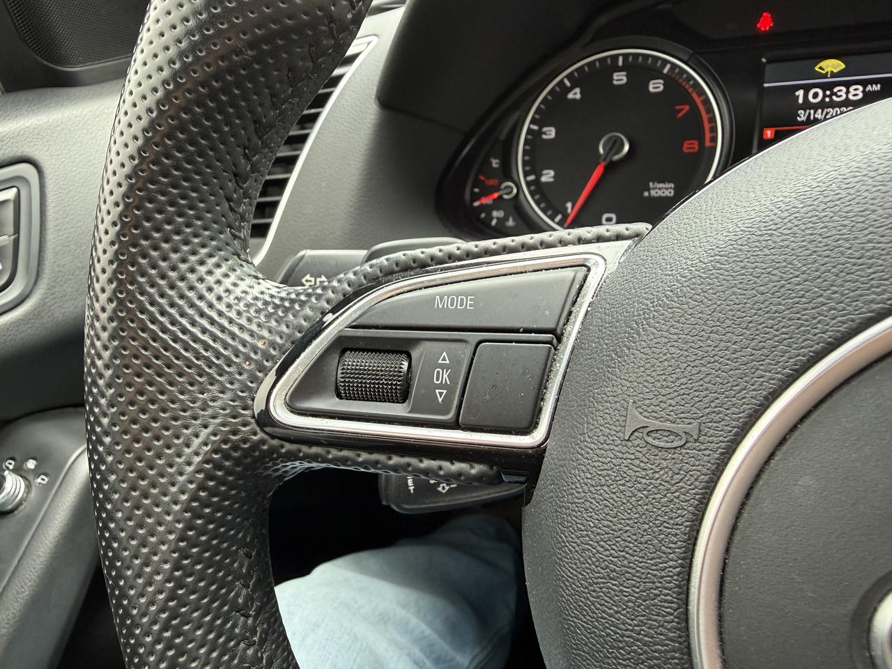 2017 Audi Q5 2.0T Technik Photo