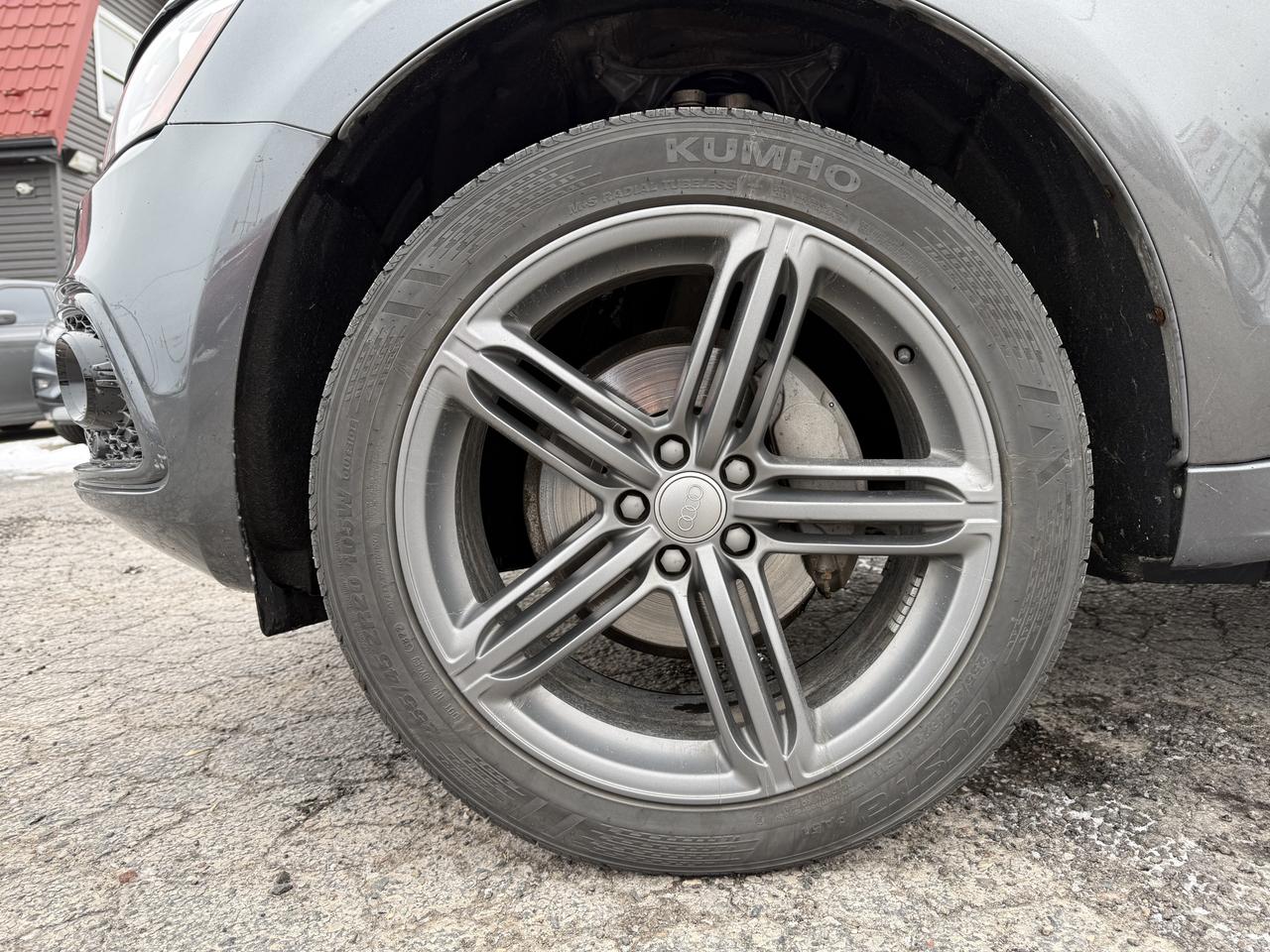 2017 Audi Q5 2.0T Technik Photo