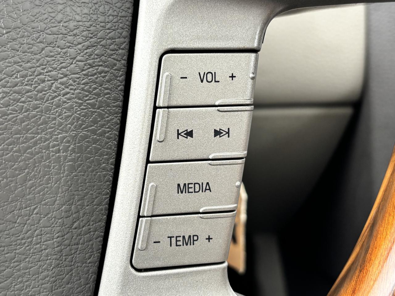 2007 Lincoln MKX ** AWD, HTD LEATH, NEW TIRES ** Photo
