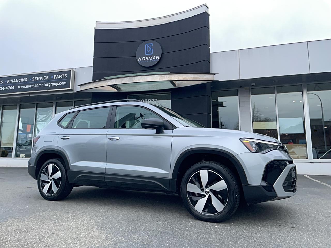 2025 Volkswagen Taos 4MOTION - Photo #1