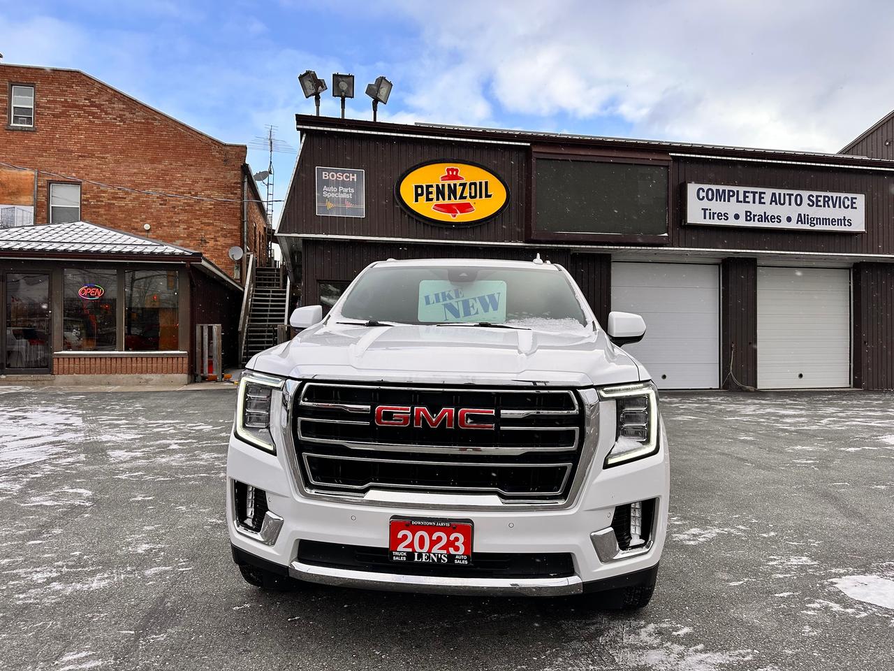 2023 GMC Yukon XL 5.3L MOTOR!, LIKE NEW! ONE OWNER! Photo