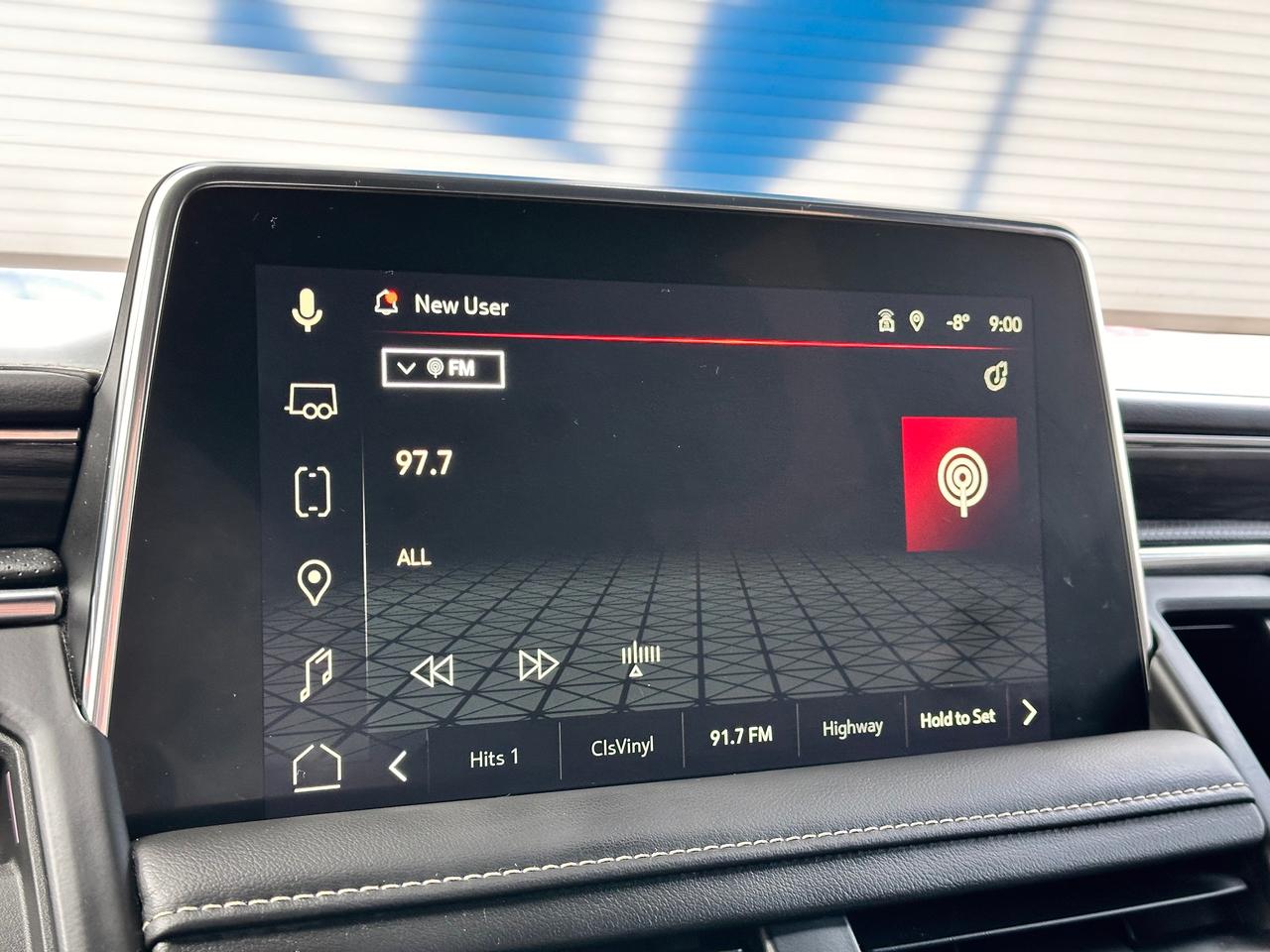 2023 GMC Yukon XL 5.3L MOTOR!, LIKE NEW! ONE OWNER! Photo