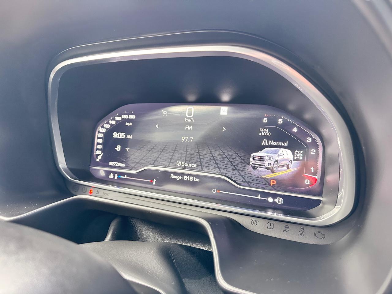 2023 GMC Yukon XL 5.3L MOTOR!, LIKE NEW! ONE OWNER! Photo