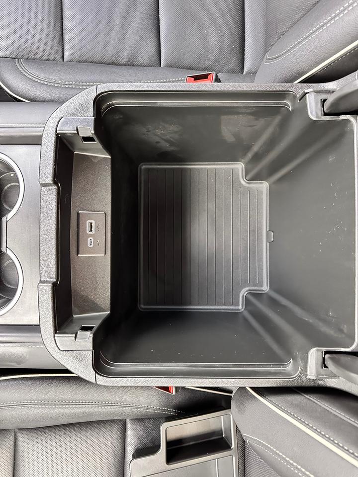 2023 GMC Yukon XL 5.3L MOTOR!, LIKE NEW! ONE OWNER! Photo