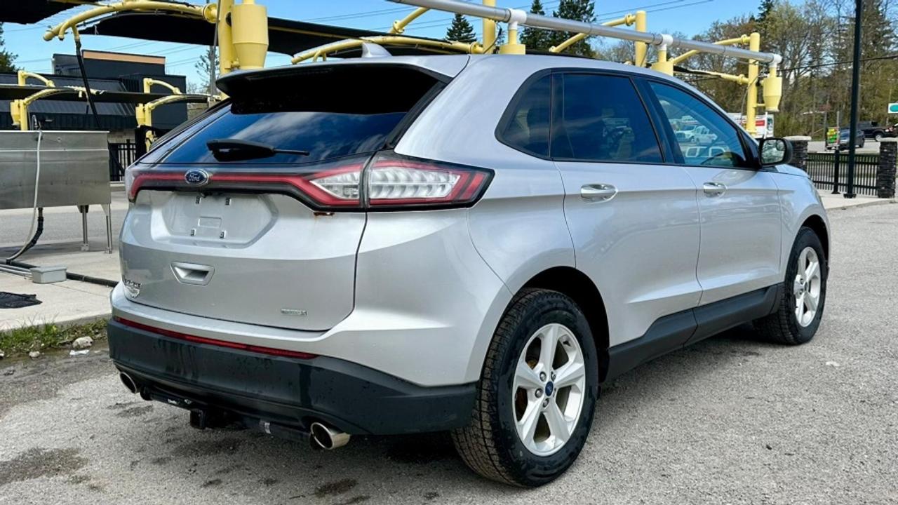 2018 Ford Edge SE Photo