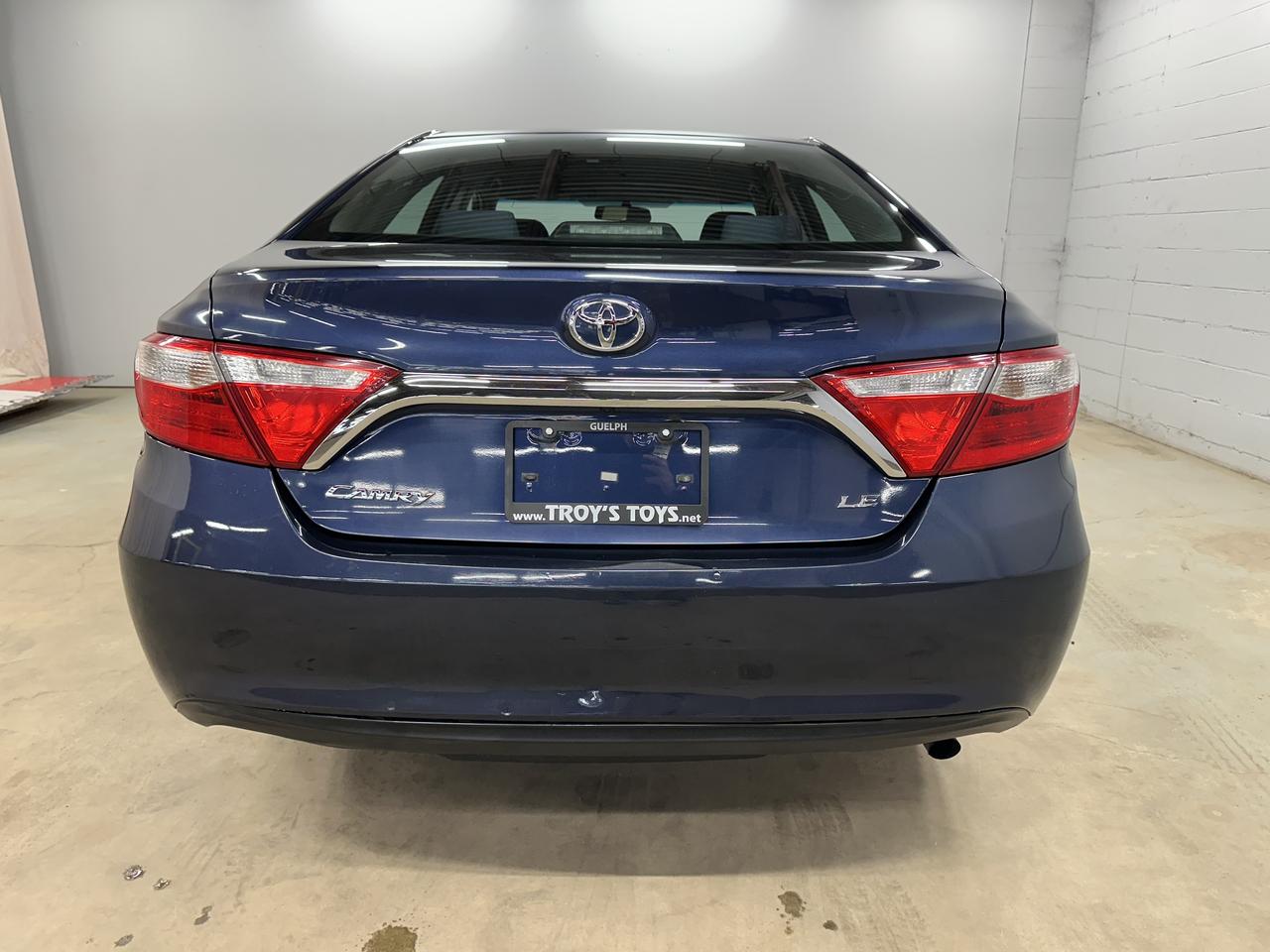 2016 Toyota Camry LE Photo