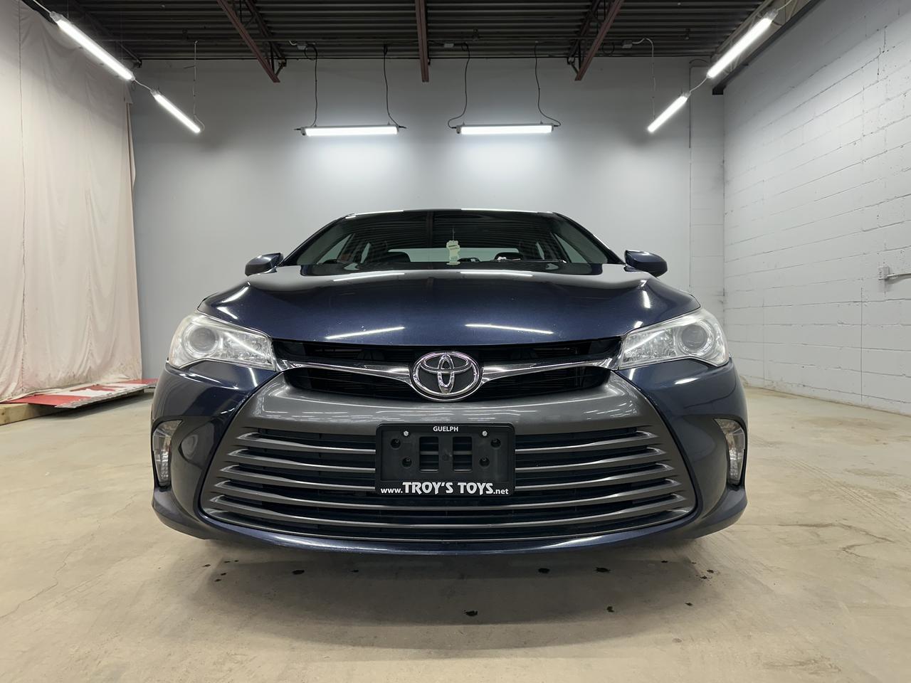 2016 Toyota Camry LE Photo22