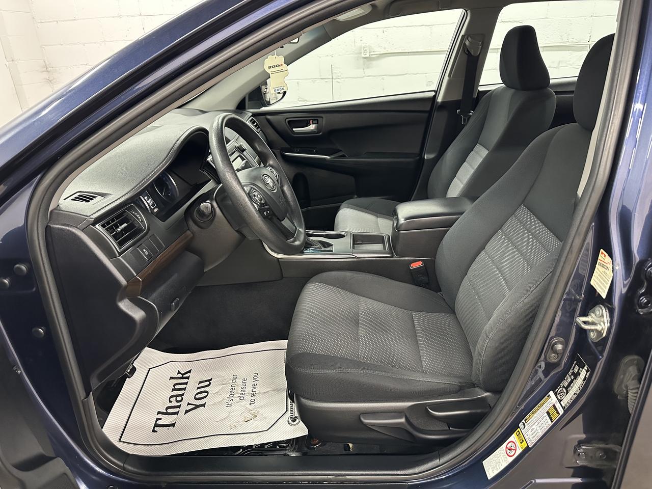 2016 Toyota Camry LE Photo