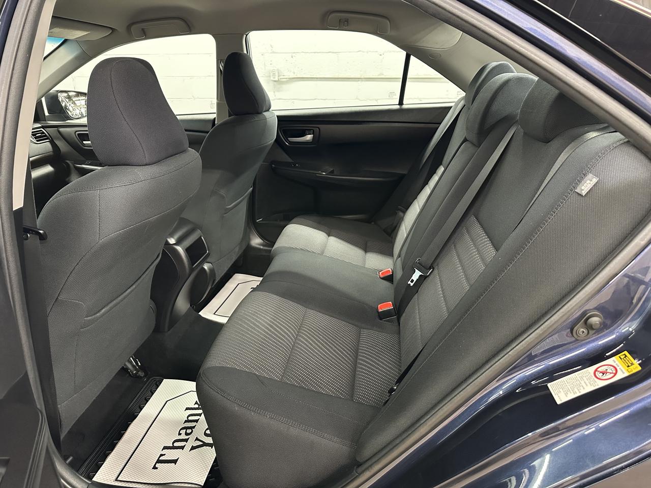 2016 Toyota Camry LE Photo