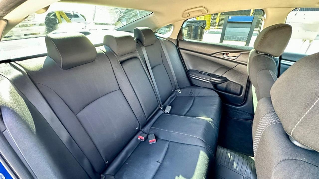 2019 Honda Civic * MUST SEE * GAS SAVER LX Photo