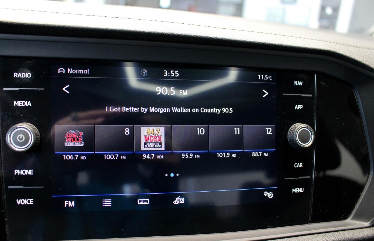 2020 Volkswagen Jetta Execline HEATED/VENTILATED SEATS - NAVIGATION - APPLE CARPLAY & ANDROID AUTO Photo