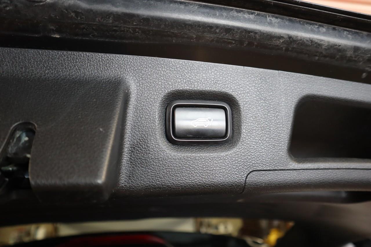 2020 Hyundai Santa Fe Ultimate 2.0 LEATHER - NAVIGATION Photo