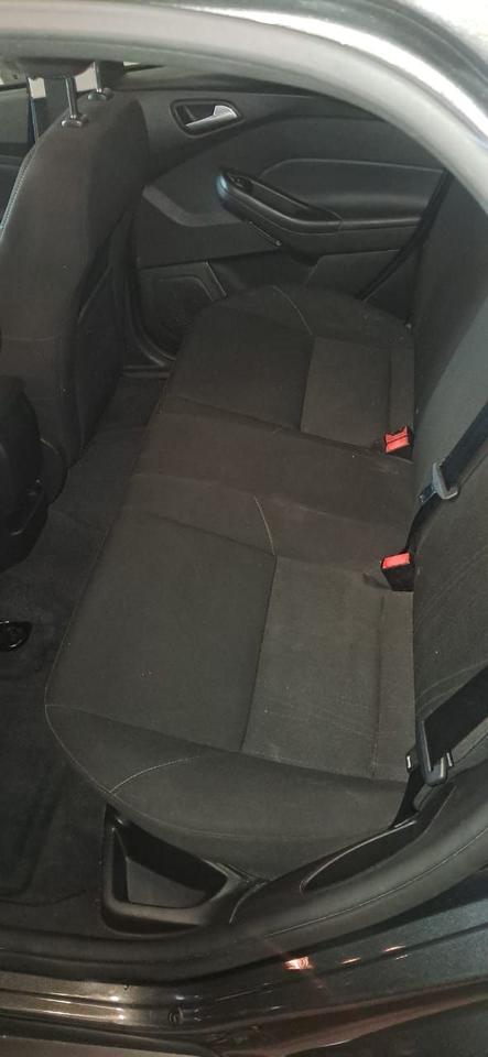 2015 Ford Focus SE Photo