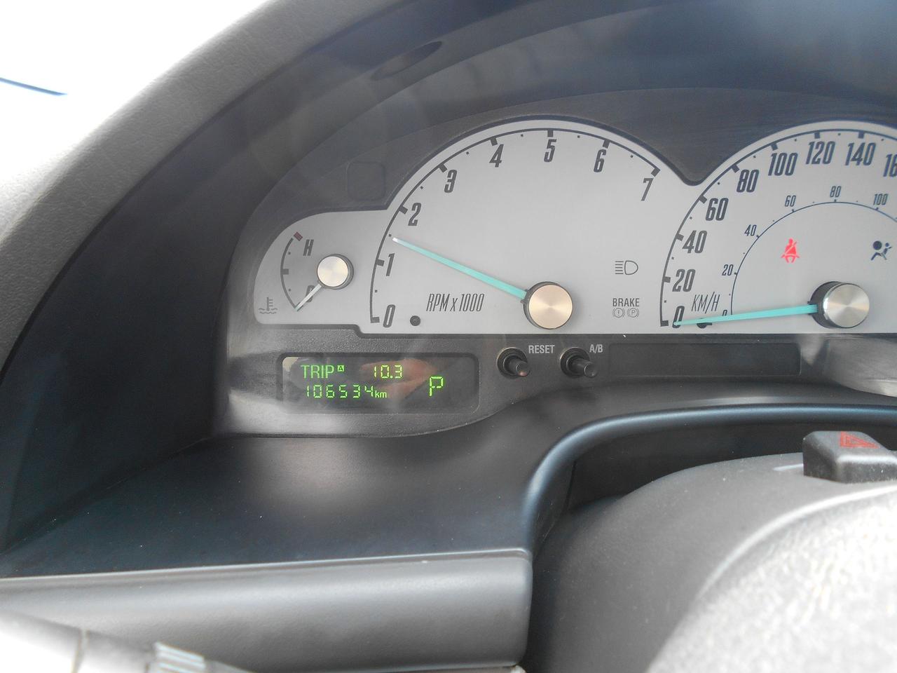 2002 Ford Thunderbird  Photo