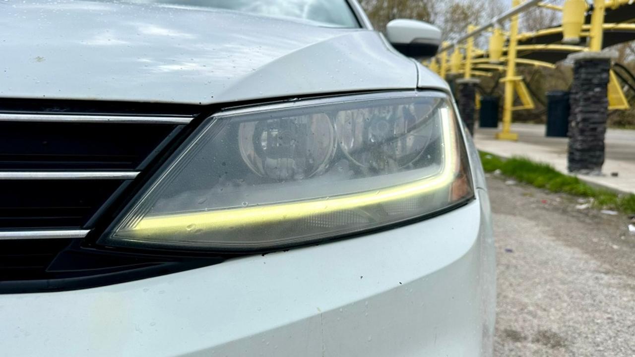 2017 Volkswagen Jetta * WOLFSBURG * 1.4T SE Photo