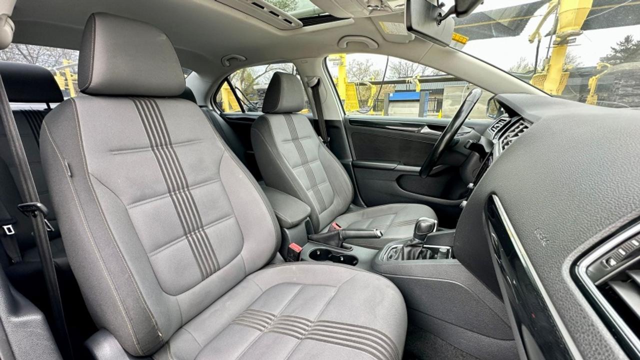 2017 Volkswagen Jetta * WOLFSBURG * 1.4T SE Photo