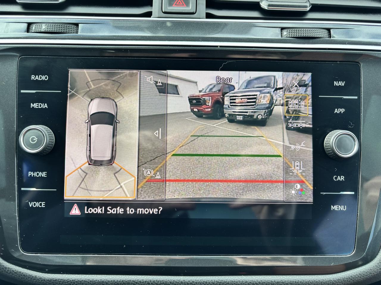 2018 Volkswagen Tiguan Highline ** AWD, LKA, BSM ** Photo