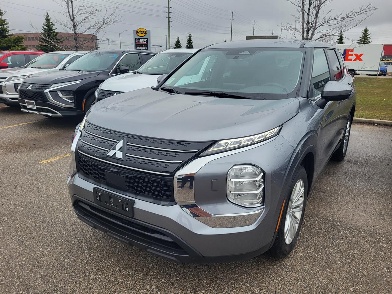 Used 2024 Mitsubishi Outlander ES for sale in Barrie, ON