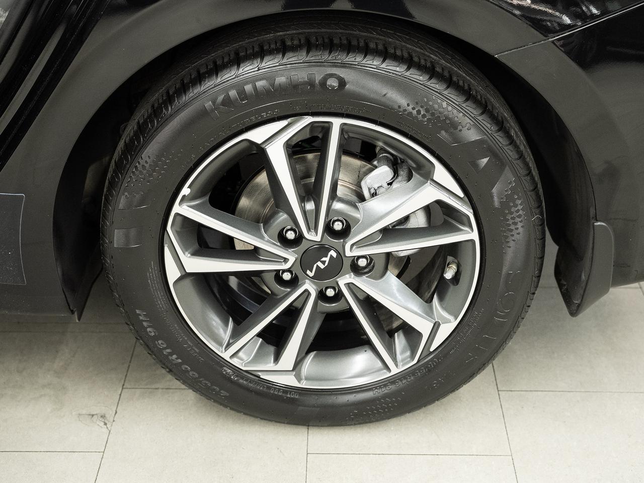 2024 Kia Forte EX | LaneDep | BSM | Heated Seats | CarPlay Photo