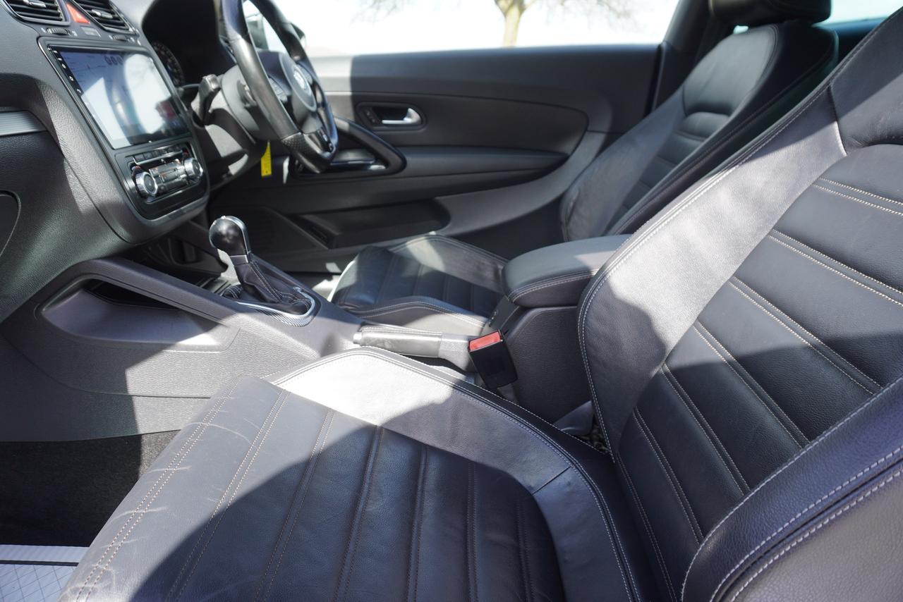 2010 Volkswagen Scirocco R / RARE / 2.0TSI / RHD IMPORT / CARPLAY / ONLY 1 IN CANADA Photo