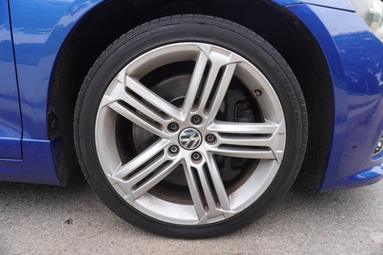 2010 Volkswagen Scirocco R / RARE / 2.0TSI / RHD IMPORT / CARPLAY / ONLY 1 IN CANADA Photo