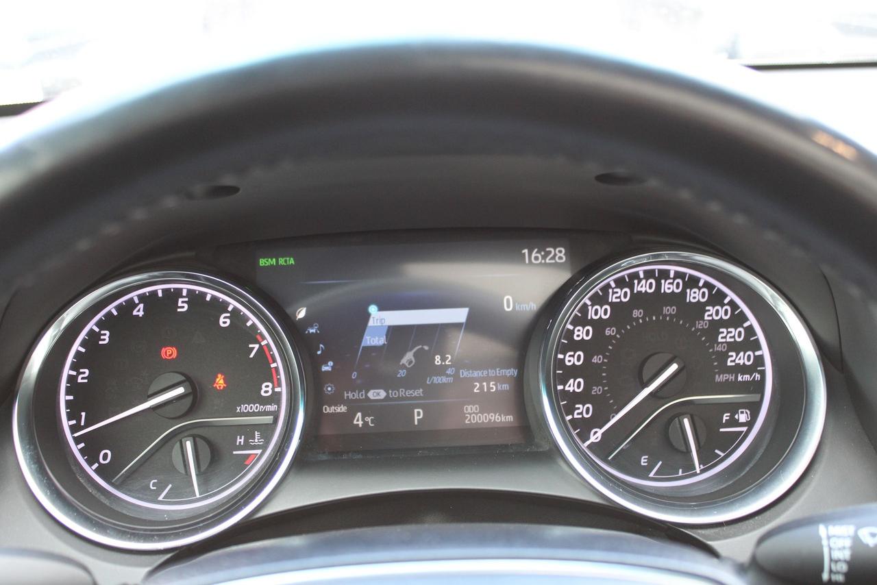 2020 Toyota Camry XLE Photo