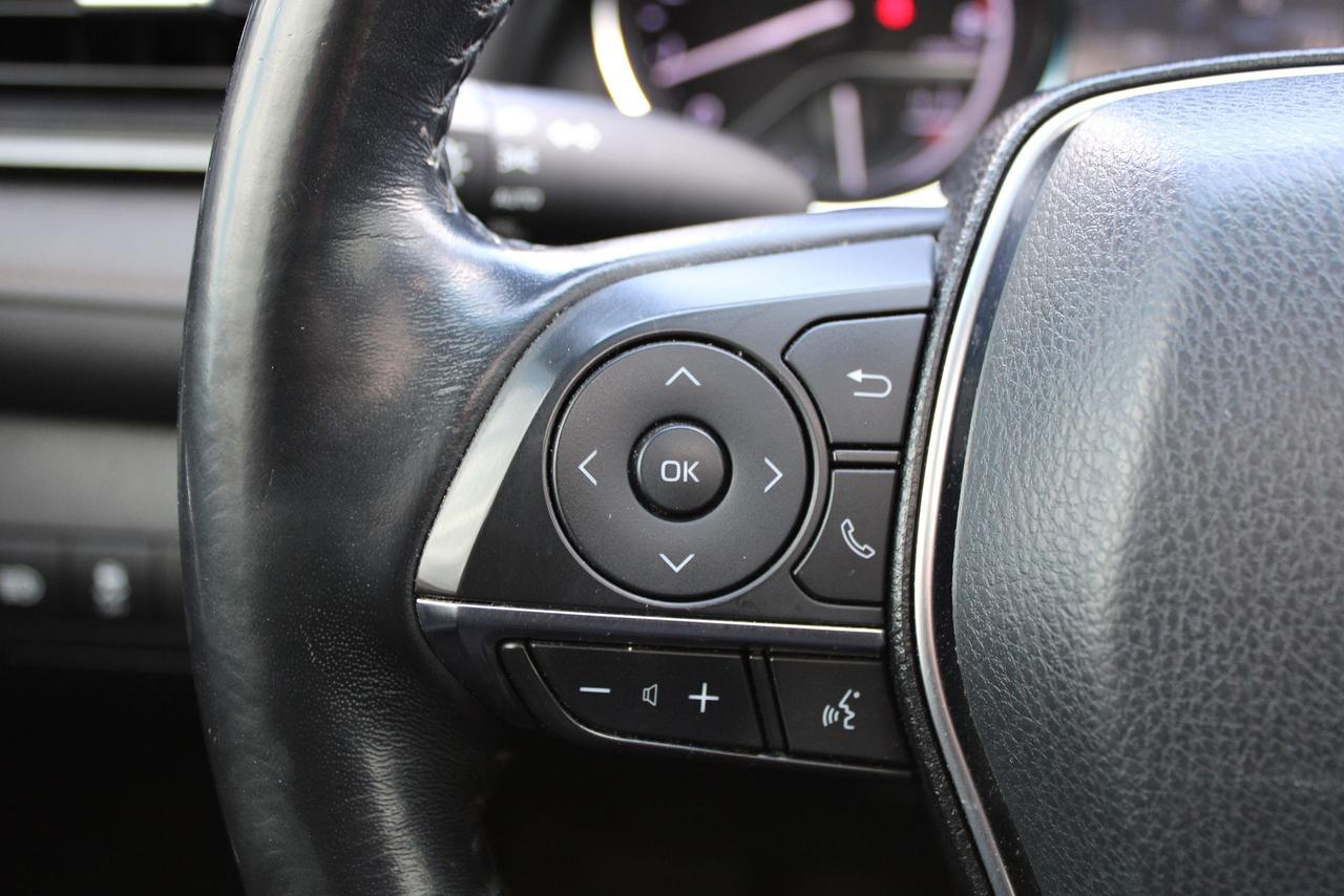 2020 Toyota Camry XLE Photo