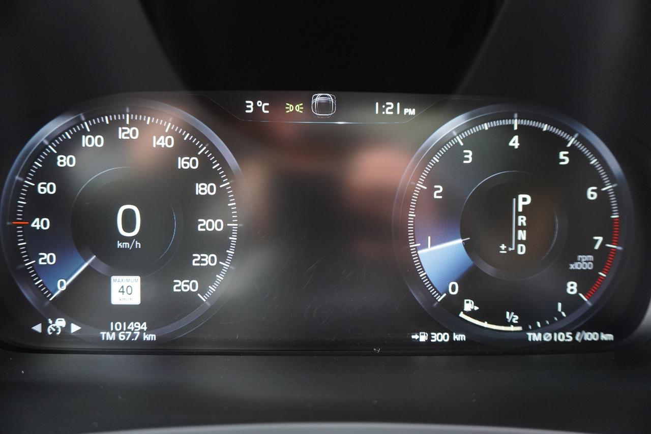 2020 Volvo V60 Cross Country 1 OWNER / NO ACCIDENTS / T5 AWD / STUNNING COMBO Photo