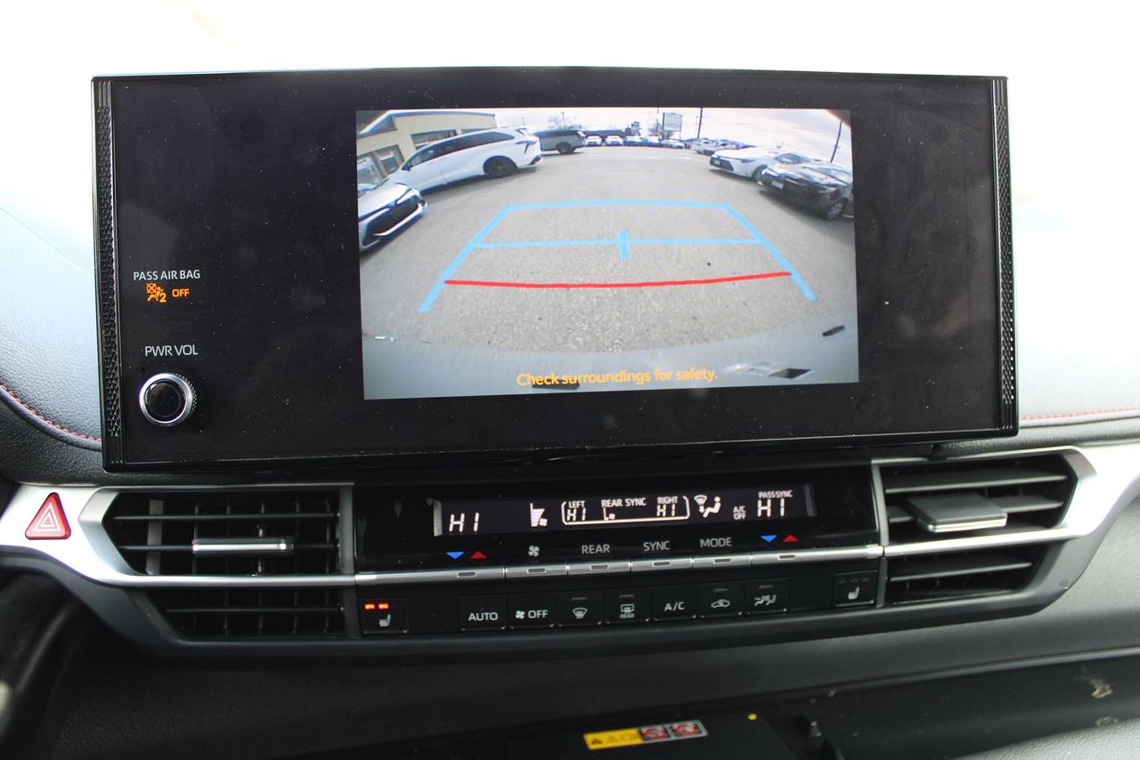 2025 Toyota Sienna XSE Photo