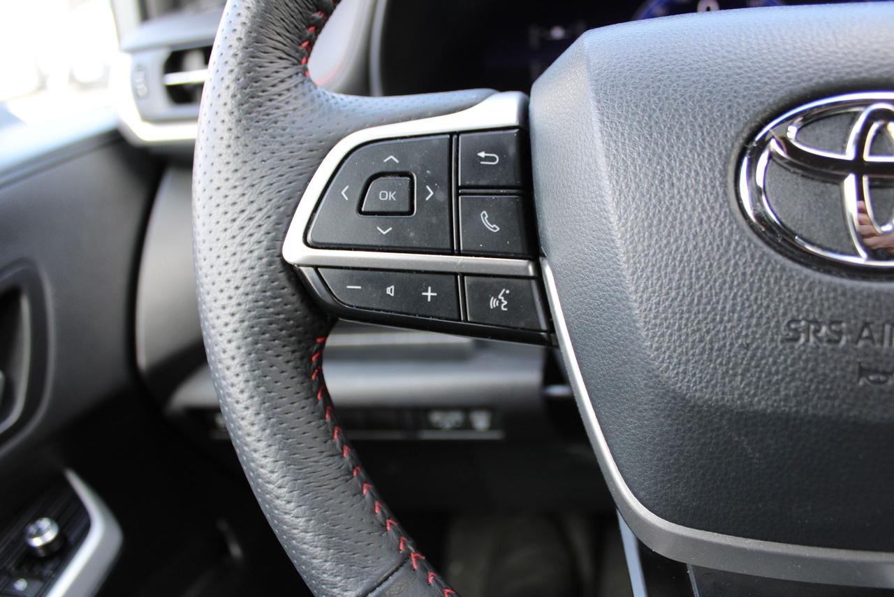 2025 Toyota Sienna XSE Photo