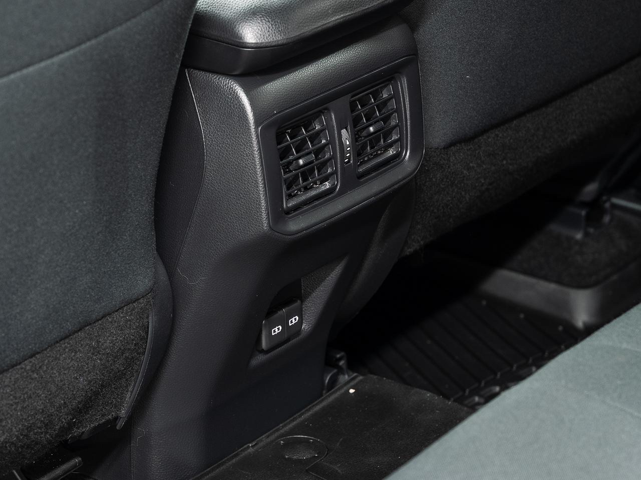 2022 Toyota RAV4 SE HYBRID AWD | Sunroof | ACC | BSM | CarPlay