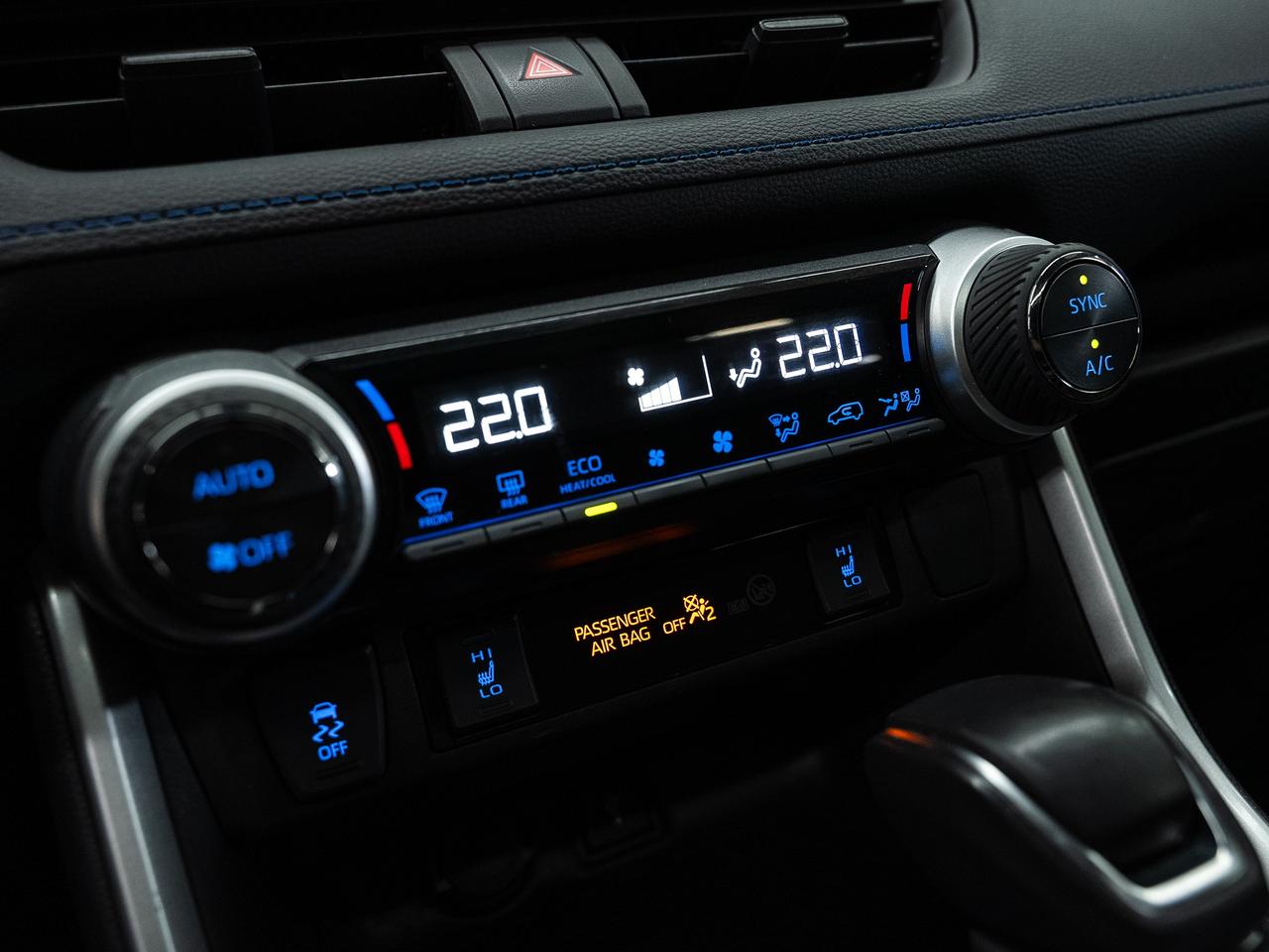 2022 Toyota RAV4 SE HYBRID AWD | Sunroof | ACC | BSM | CarPlay