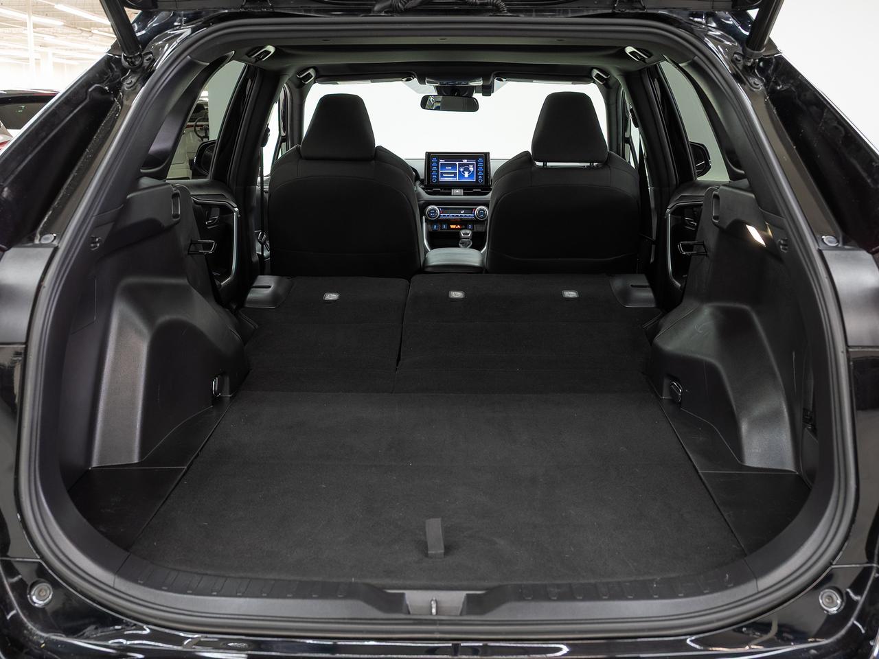 2022 Toyota RAV4 SE HYBRID AWD | Sunroof | ACC | BSM | CarPlay