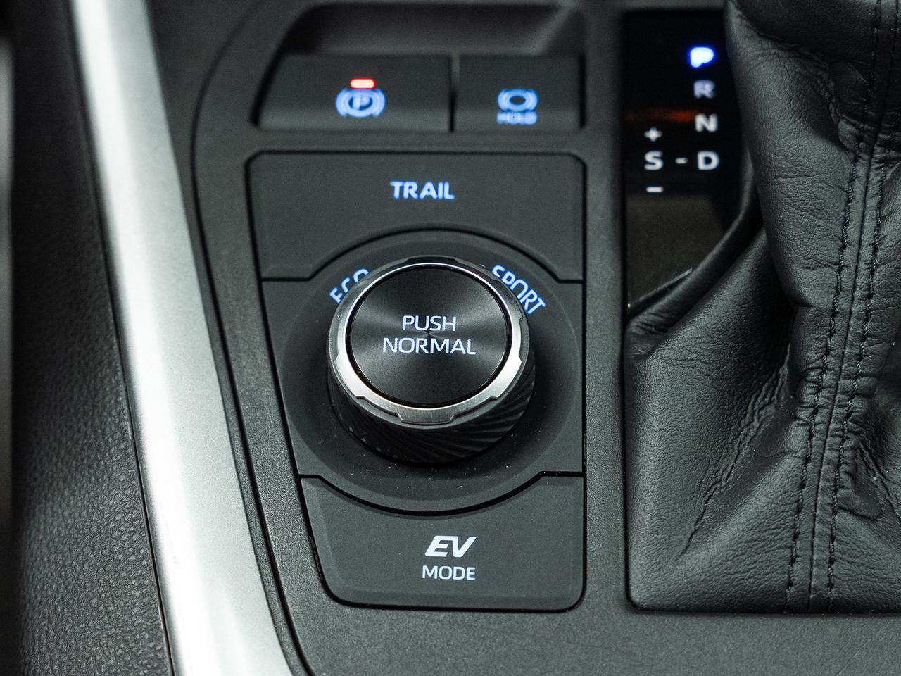 2022 Toyota RAV4 SE HYBRID AWD | Sunroof | ACC | BSM | CarPlay Photo