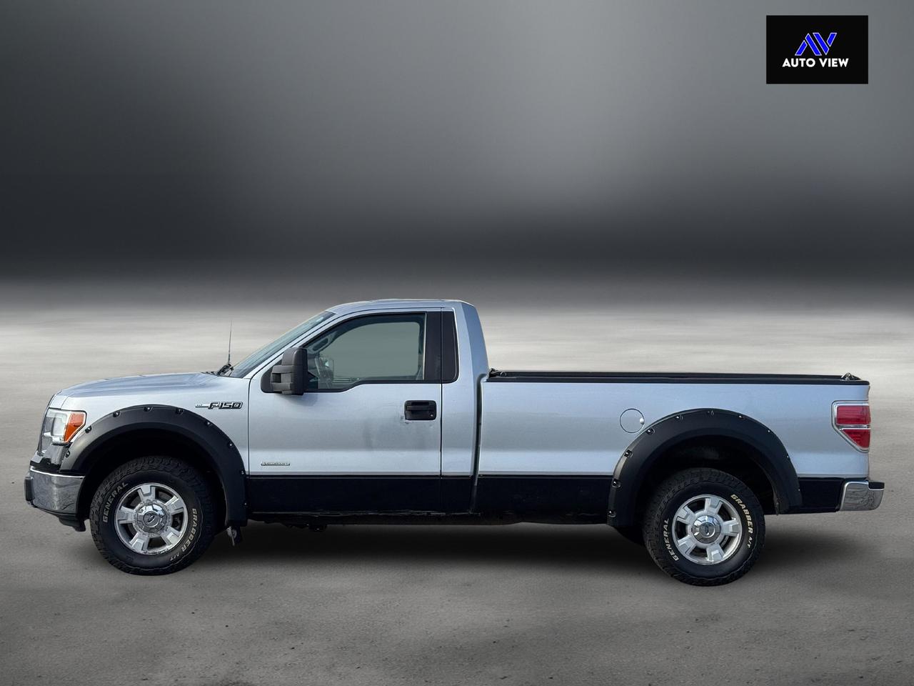 2011 Ford F-150 XL **LONG BOX**GREAT CONDITION** Photo