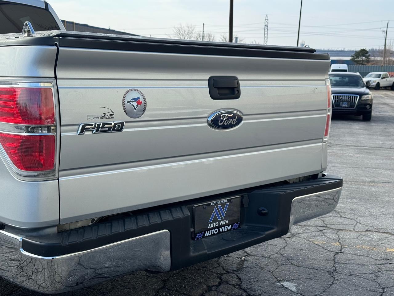 2011 Ford F-150 XL **LONG BOX**GREAT CONDITION** Photo